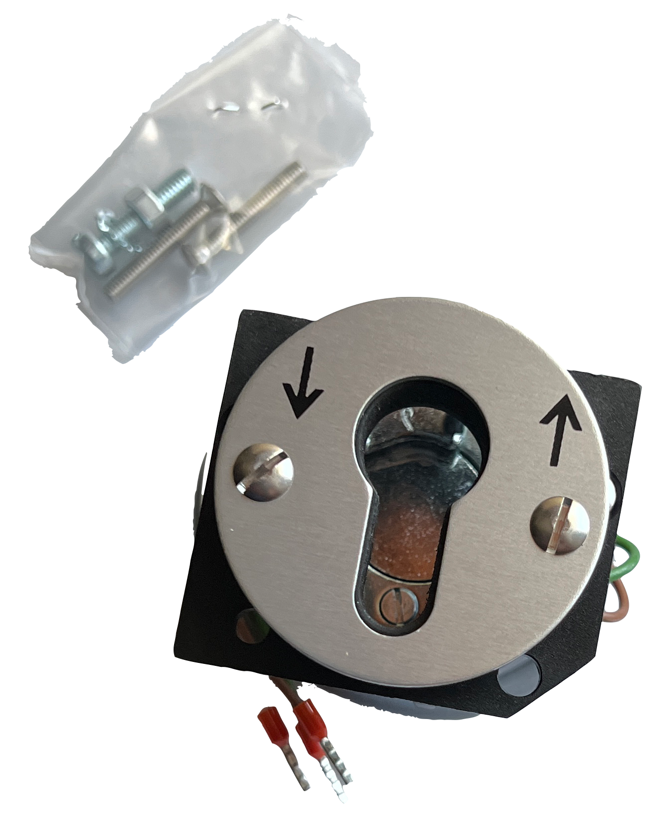 SS02-KA-E MICRODRIVE KEY SWITCH.  LOCK OPEN / MOMENTARY CLOSE  Includes lock, keys, switch, bezel and wires - NOT INSTALLED